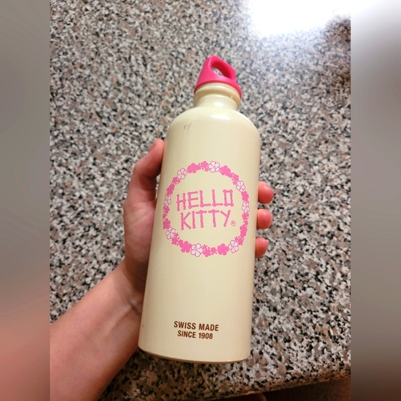 Sanrio hello kitty water bottle, 16 oz - Picture 2 of 2